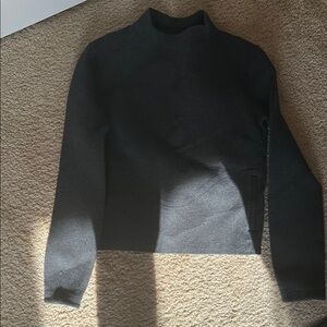 lululemon athletica Charcoal Turtleneck sweatshirt size 4